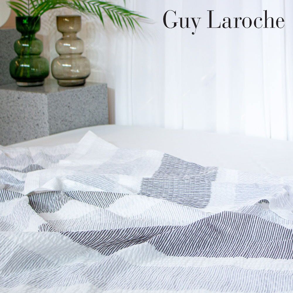 Guy Laroche Ultra-Lightweight Seersucker Summer Throw | Single-Layer Cooling Sheet | Stripe Pattern _ Made in Korea